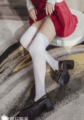 三个美妇跪着用嘴伺候高h_国产剧电影免费在线